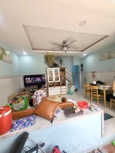 BÁN NHÀ NGAY CHỢ HIỆP BÌNH HẺM XE HƠI 2 TẦNG 60M2 NHỈNH 4 TỶ NHÀ MỚI VÀO Ở NGAY