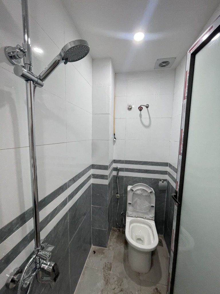 NHÀ MỚI - Ở NGAY - 6 NGỦ RỘNG RÃI - FULL CÔNG NĂNG SỬ DỤNG