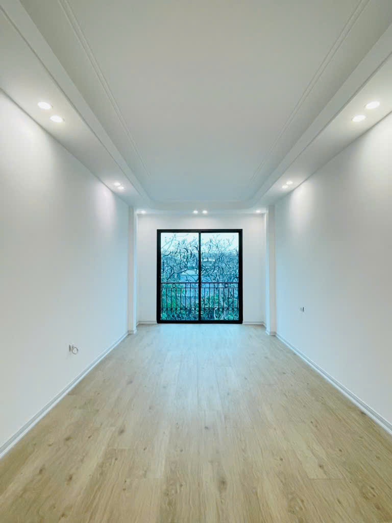 Bán nhà Đặng Tiến Đông 45m2*7 tầng thang máy- ô tô tránh- hơn 13 tỷ.