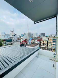Bán nhà Đặng Tiến Đông 45m2*7 tầng thang máy- ô tô tránh- hơn 13 tỷ.