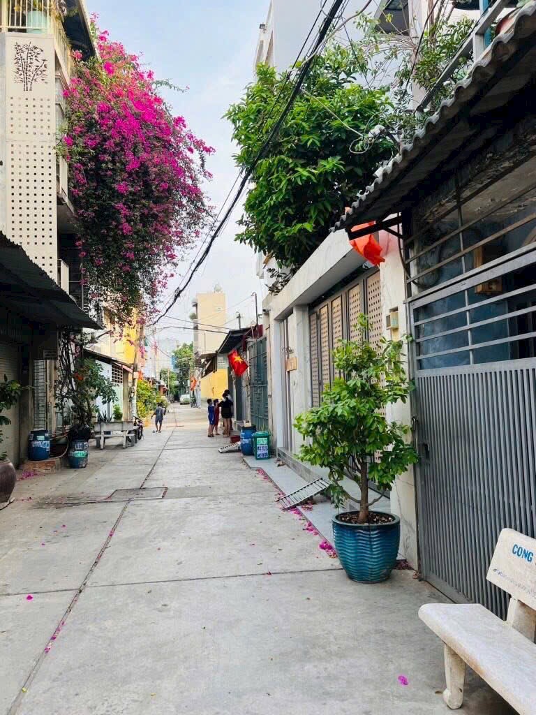 Nhà Bán Bình Hưng hoà B 3Tầng 6,3 tỷ