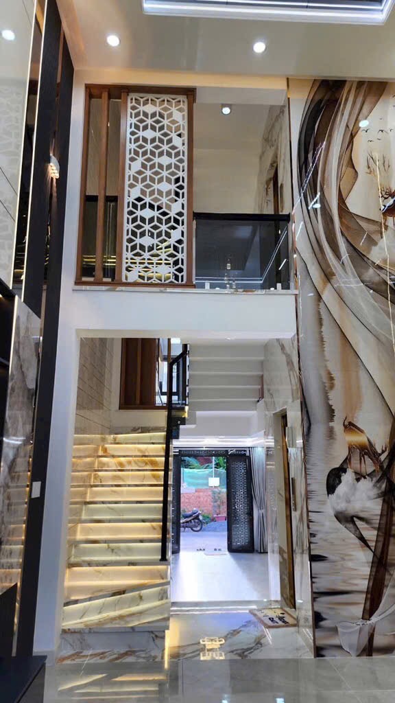 Nhà cần bán gấp