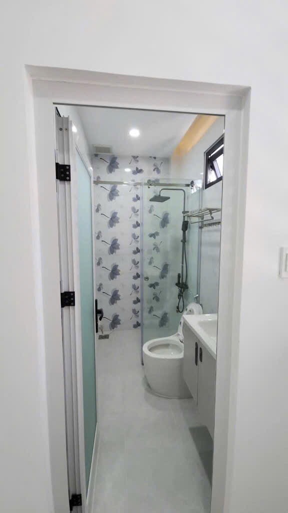 Nhà cần bán gấp
