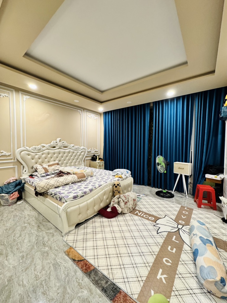 Nhà Phố, Mặt Tiền, Hẻm Xe Hơi, Nhà Cấp 4 Chính Chủ Bán Gấp Đường Nguyễn Tri Phương, Sổ Hồng Riêng!
