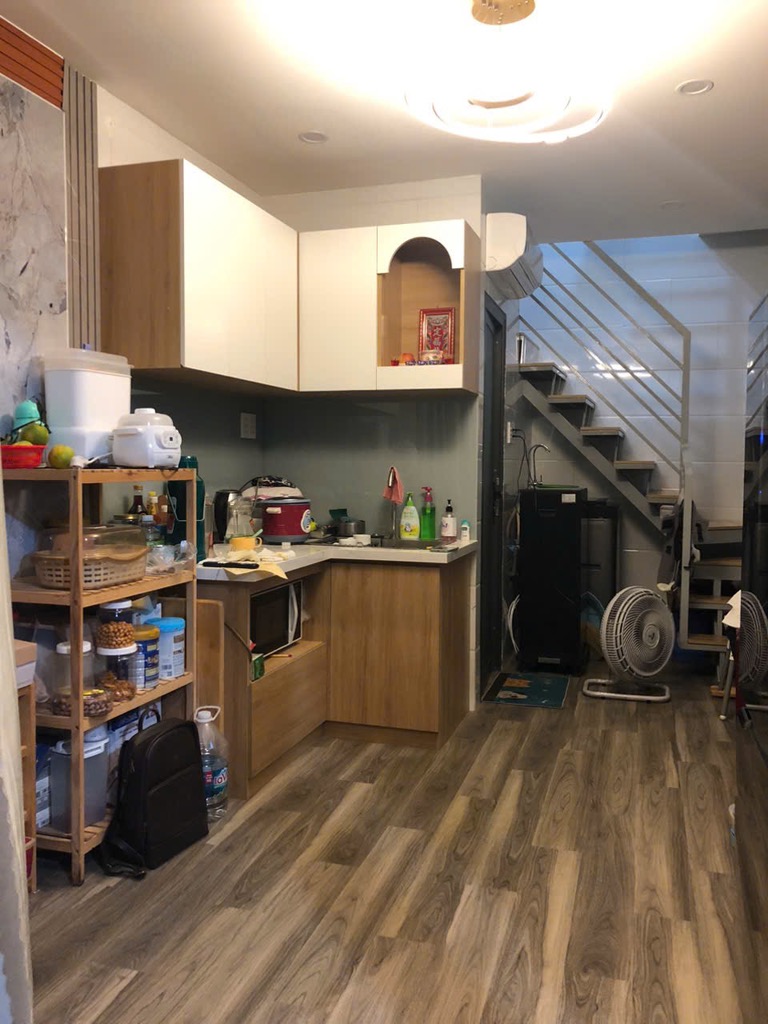 Nhà Phố, Mặt Tiền, Hẻm Xe Hơi, Nhà Cấp 4 Chính Chủ Bán Gấp Đường 3/2, Sổ Hồng Riêng! 5 tỷ