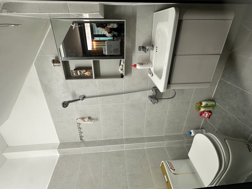 Nhà Phố, Mặt Tiền, Hẻm Xe Hơi, Nhà Cấp 4 Chính Chủ Bán Gấp Đường 3/2, Sổ Hồng Riêng! 5 tỷ