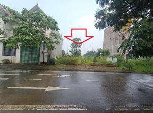 DUY NHẤT 180m² vuông – Quỹ đất công đỗ 30 xe – Lõi Sóc Sơn văn minh – Cách Hồ Tây 17 phút – Vị trí vàng đang rẻ hơn giá trị thật 60%!