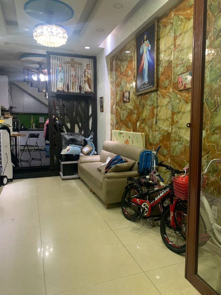 CHỦ GẤP BÁN- NGUYỄN VĂN QUÁ Q 12  hẻm xe hơi quay đầu hàng hiếm