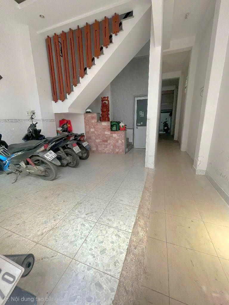 Hẻm oto đỗ cửa, sát mặt tiền phạm văn đồng- dòng tiền 36tr/tháng -4 tầng, 13 phòng chỉ nhỉnh 9tỷ