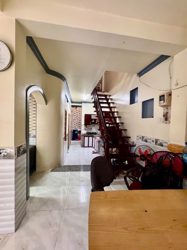 Ngang 6m- giá chỉ 5.8ty- 4PN-3tầng- sát chợ THẠCH ĐÀ—GÒ VẤP