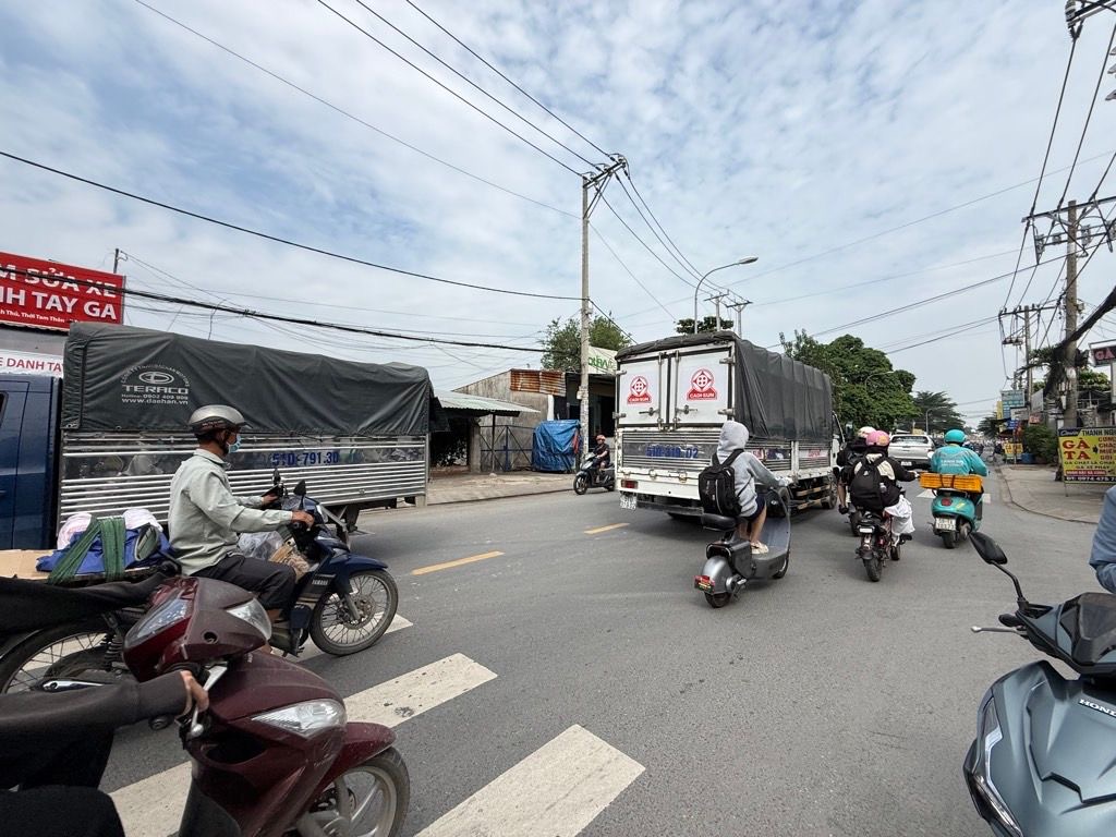 NHÀ CẤP 4 tiện xây mới NỞ HẬU XE HƠI ĐẬU TẬN CỬA đường NGUYỄN ẢNH THỦ - GIÁ CHỈ 4.9X tỷ