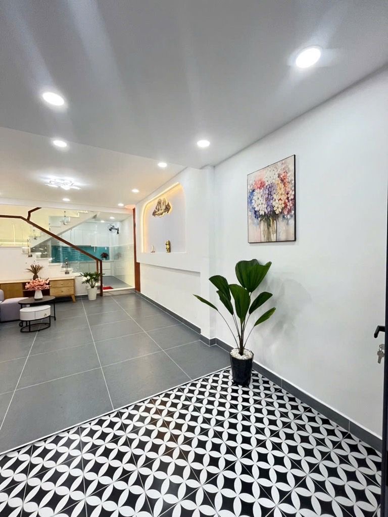 NHÀ ĐẸP Ở NGAY HẺM 5m TRẦN THỊ NĂM - GẦN TRƯỜNG SƠN CA 5 . Giá chỉ 4,7ty