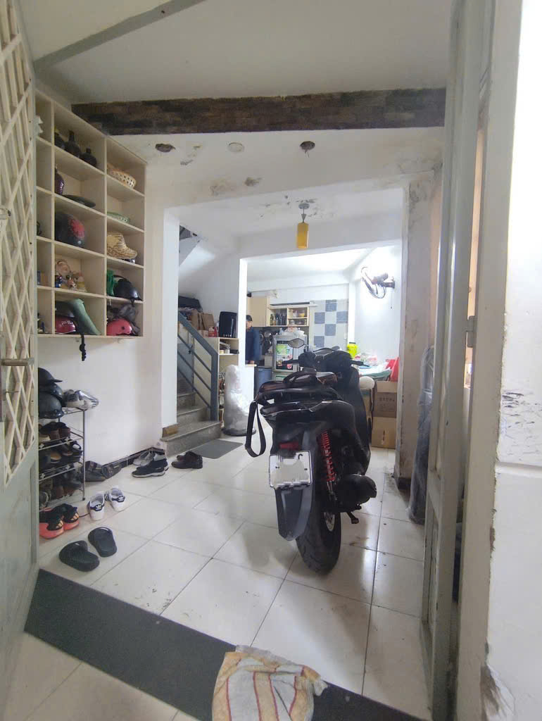 4 TẦNG BTCT - 4.X TỶ - NHIÊU TỨ P7, PHÚ NHUẬN- ĐANG CHO THUÊ HƠN 20 TRIỆU/THÁNG