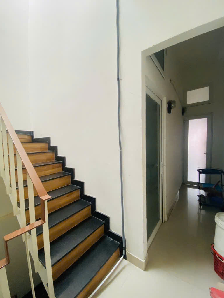 HẺM XE HƠI - 56M2 - CHO THUÊ 8PN 45TR/ THÁNG NGAY TRUNG TÂM Q10 ĐƯỜNG HÒA HẢO GIÁ CỰC TỐT