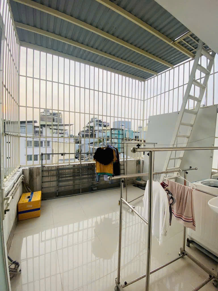 HẺM XE HƠI - 56M2 - CHO THUÊ 8PN 45TR/ THÁNG NGAY TRUNG TÂM Q10 ĐƯỜNG HÒA HẢO GIÁ CỰC TỐT