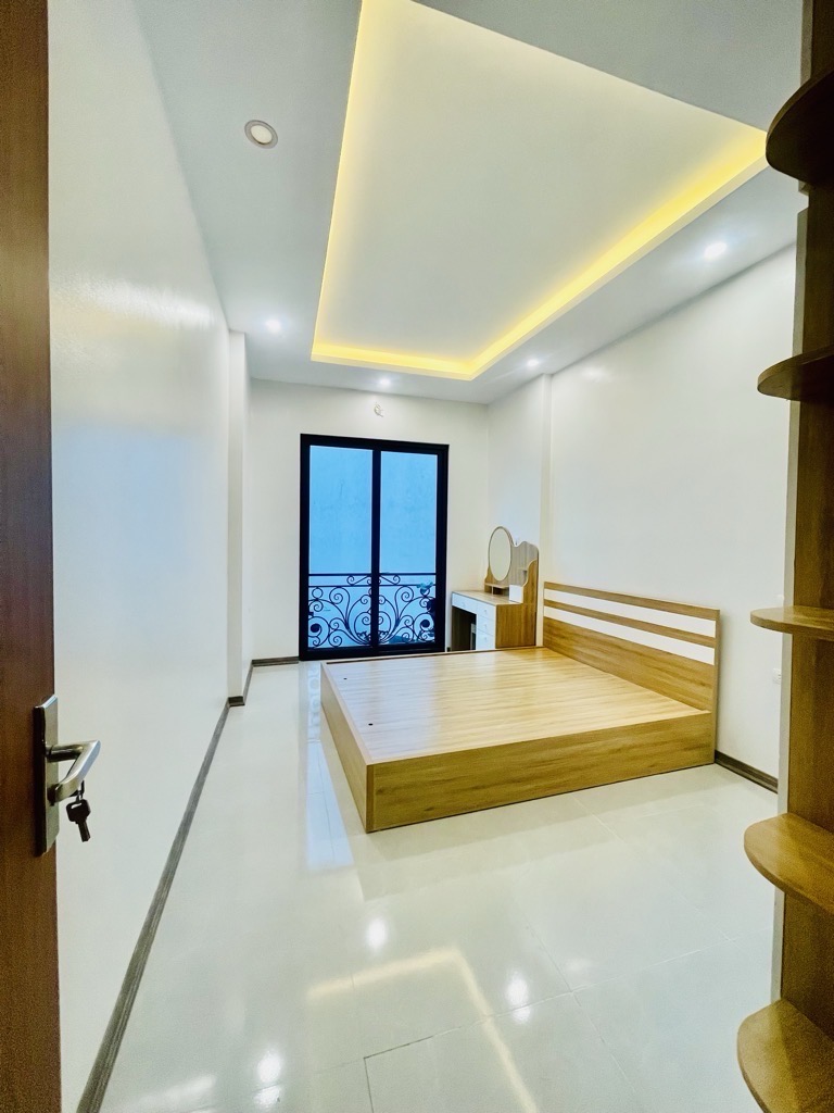 Nhà đẹp vị trí vàng, ô tô tránh, chỉ việc dọn vào ở 45m2 nhỉnh 8 tỷ