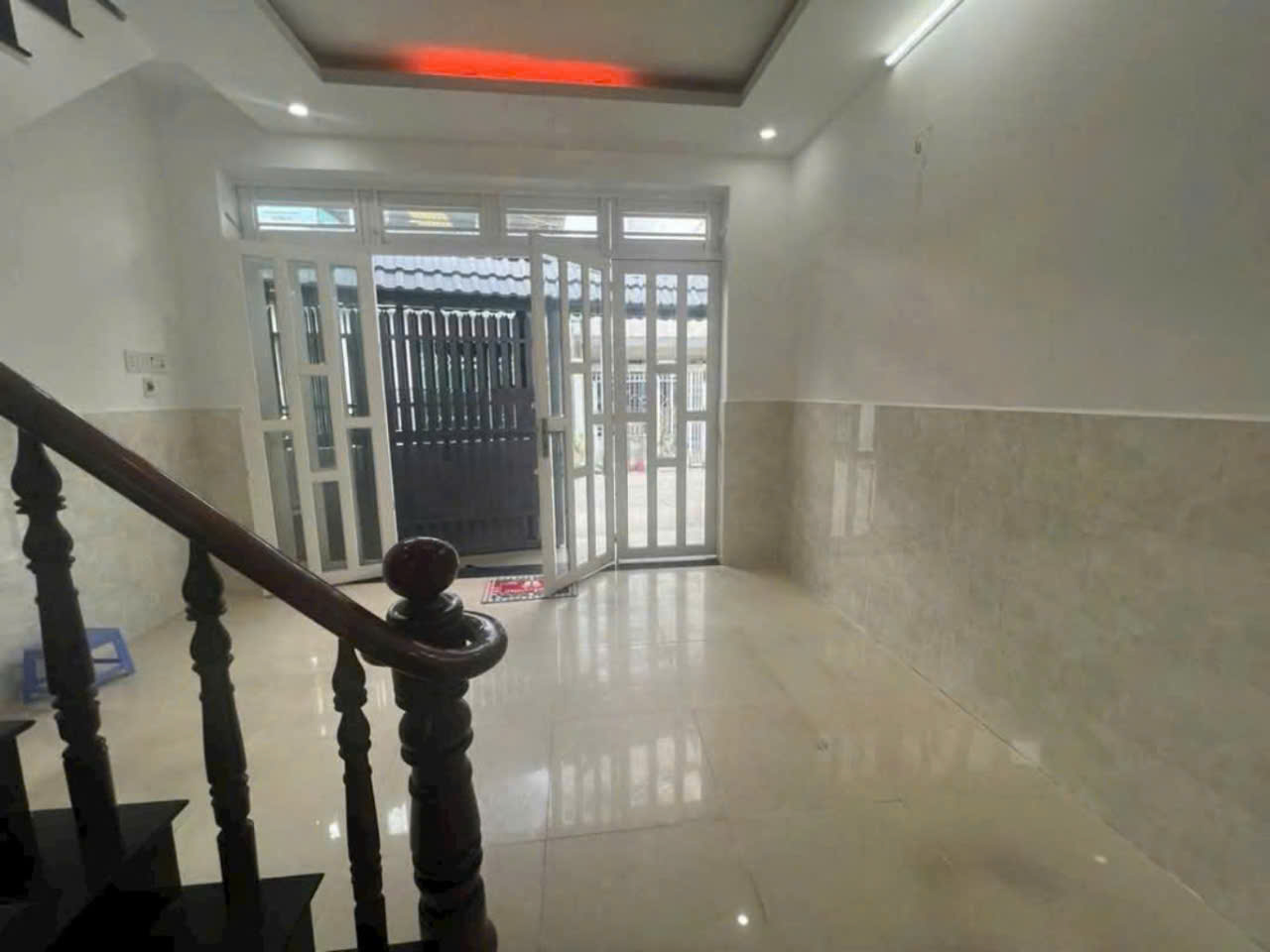 Bán nhà 2 tầng hẻm xe hơi, đường Đỗ Xuân Hợp, phường Phước Long A, Quận 9, 41.3m2, nhỉnh 3 tỷ
