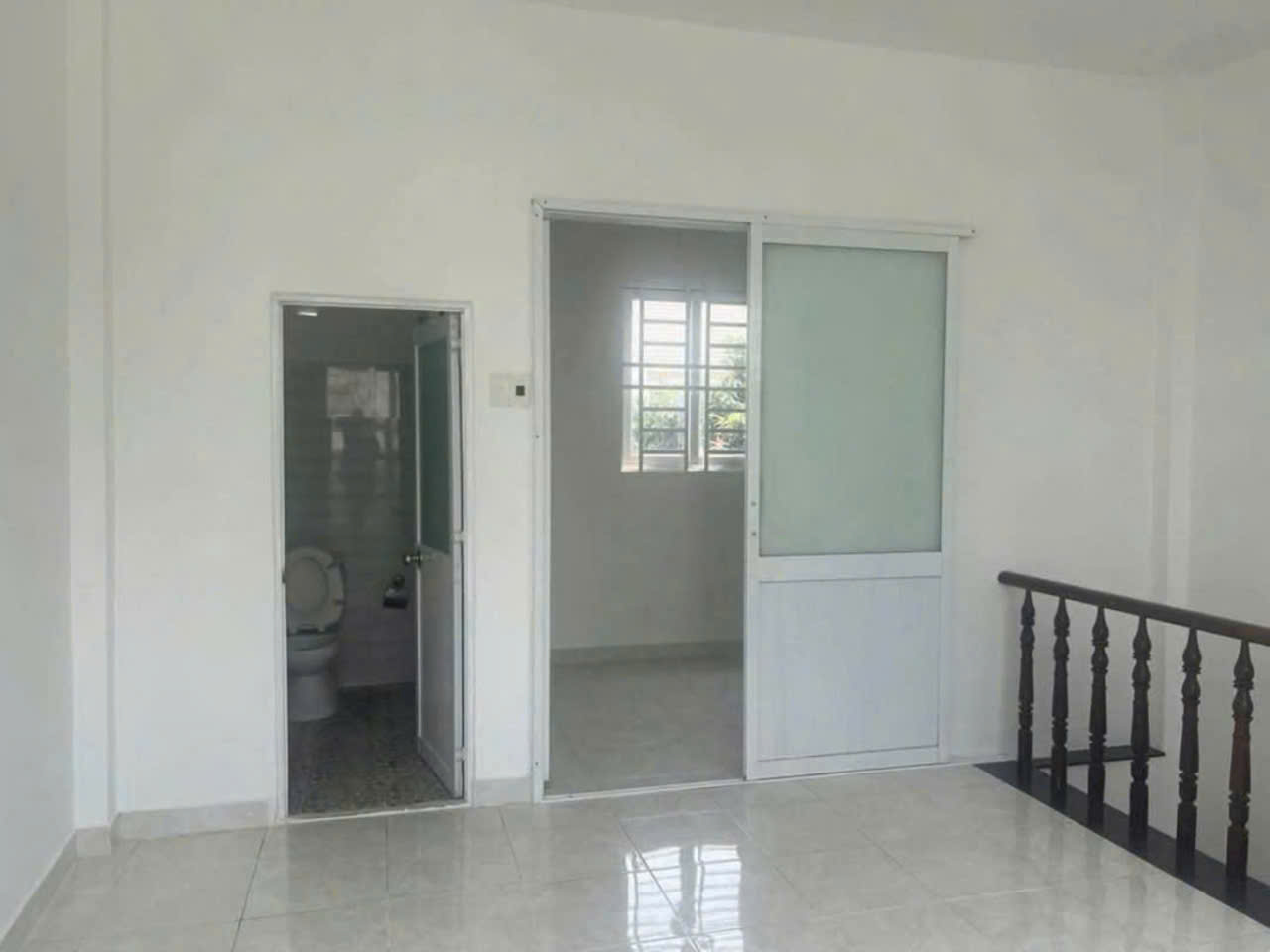 Bán nhà 2 tầng hẻm xe hơi, đường Đỗ Xuân Hợp, phường Phước Long A, Quận 9, 41.3m2, nhỉnh 3 tỷ