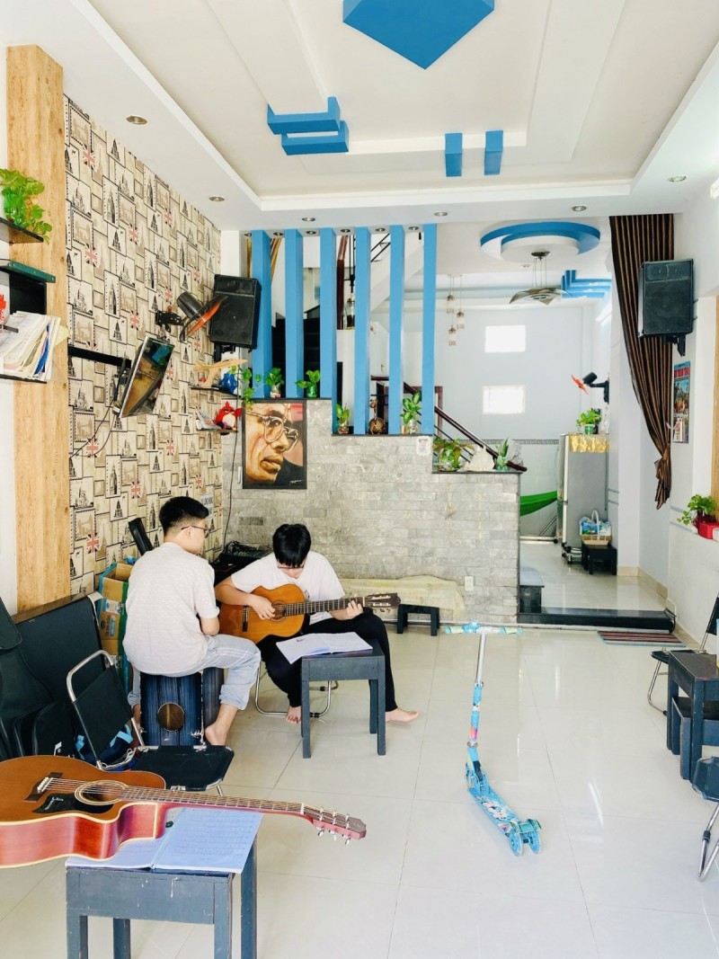 Bán nhà 1 trệt 1 lầu, hẻm xe hơi đường Đỗ Xuân Hợp, phường Phước Bình, Quận 9, dt 36m2, nhỉnh 3 tỷ