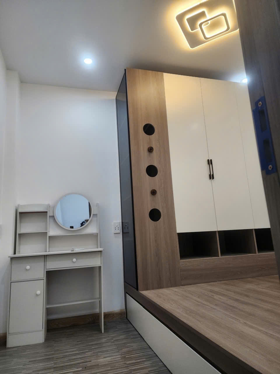 Bán nhà ở ngay hẻm xe hơi đường Hồ Bá Phấn, phường Phước Long A, Quận 9, 61m2, nhỉnh 3 tỷ