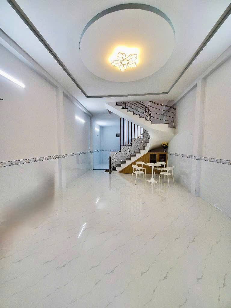 Bán nhà 2 tầng, hẻm xe hơi, đường Tây Hòa, phường Phước Long A, Quận 9, diện tích 76m2, nhỉnh 5 tỷ