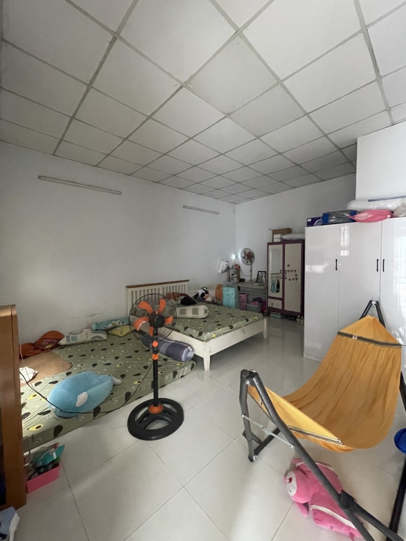 57m2 nhỉnh 3 tỷ, nhà 2 tầng ở ngay, hẻm xe hơi, đường Nam Hòa, Phước Long A, Q9