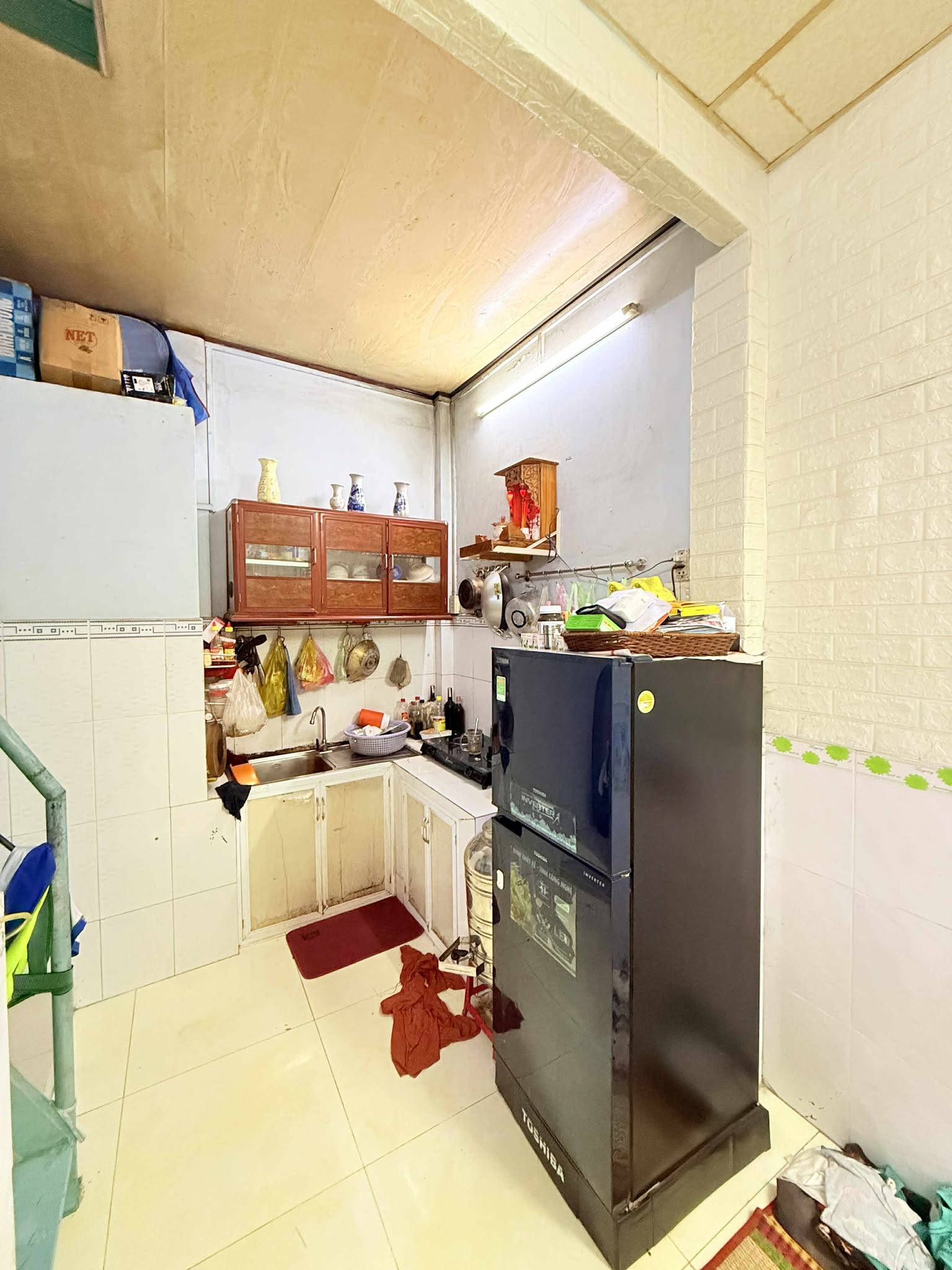 Bán nhà 3 tầng, đường Lê Văn Việt, phường Hiệp Phú, Quận 9, TPHCM, diện tích 40m2, nhỉnh 3 tỷ