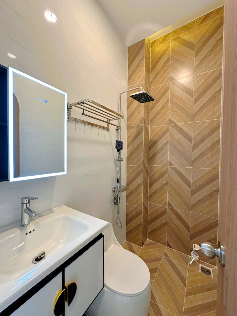Bán nhà mặt tiền đường Nam Hòa, phường Phước Long A, Quận 9, DT 52m2, nhỉnh 4 tỷ