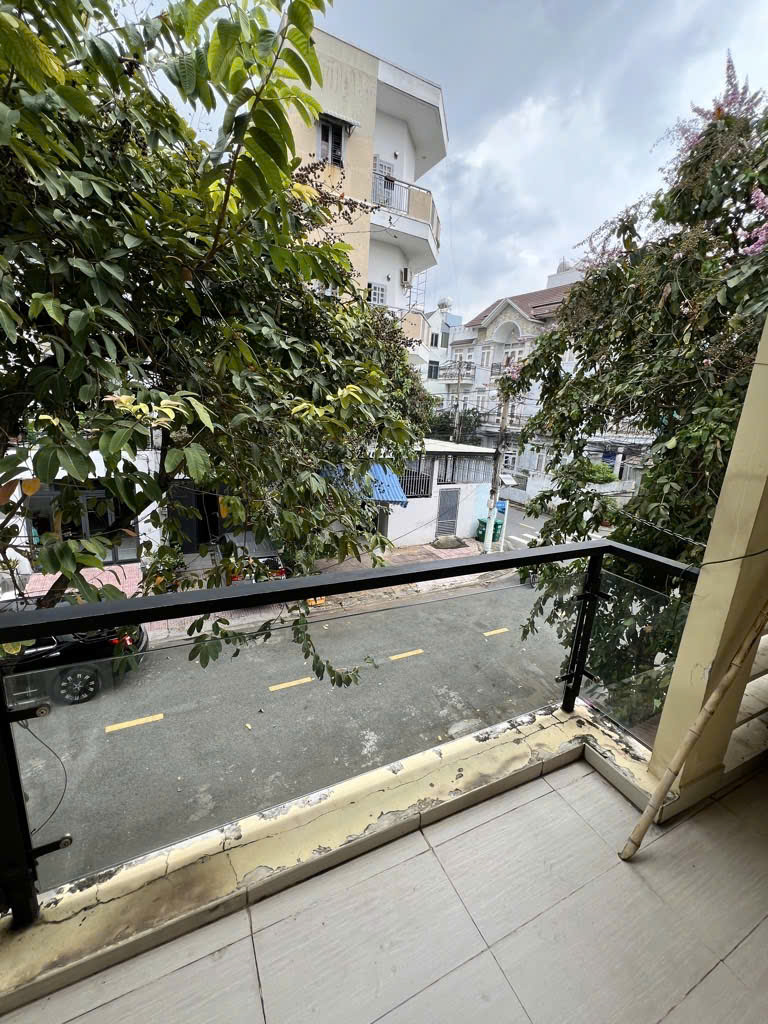 Bán nhà 3 tầng sát Đại Lộ III, phường Phước Bình, Quận 9, 93 m2, nhỉnh 10 tỷ
