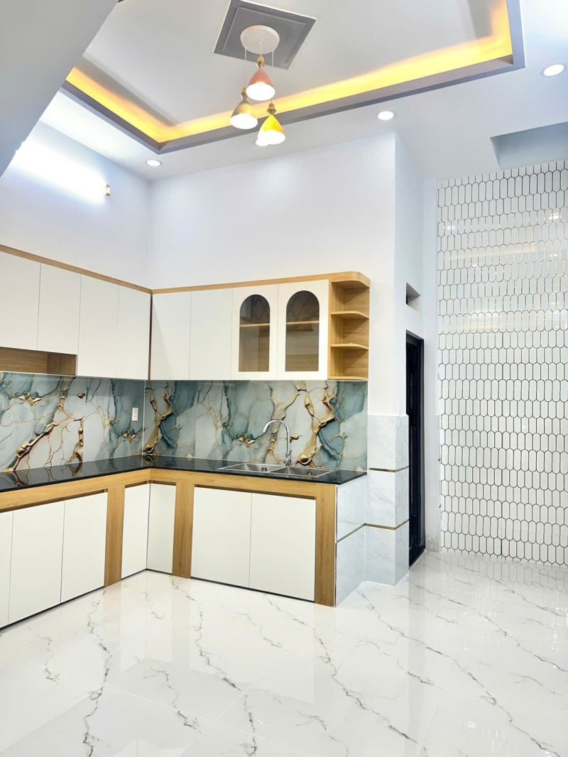 Bán nhà 4 tầng đường Trường Lưu, Quận 9, diện tích 52m2, nhỉnh 5 tỷ