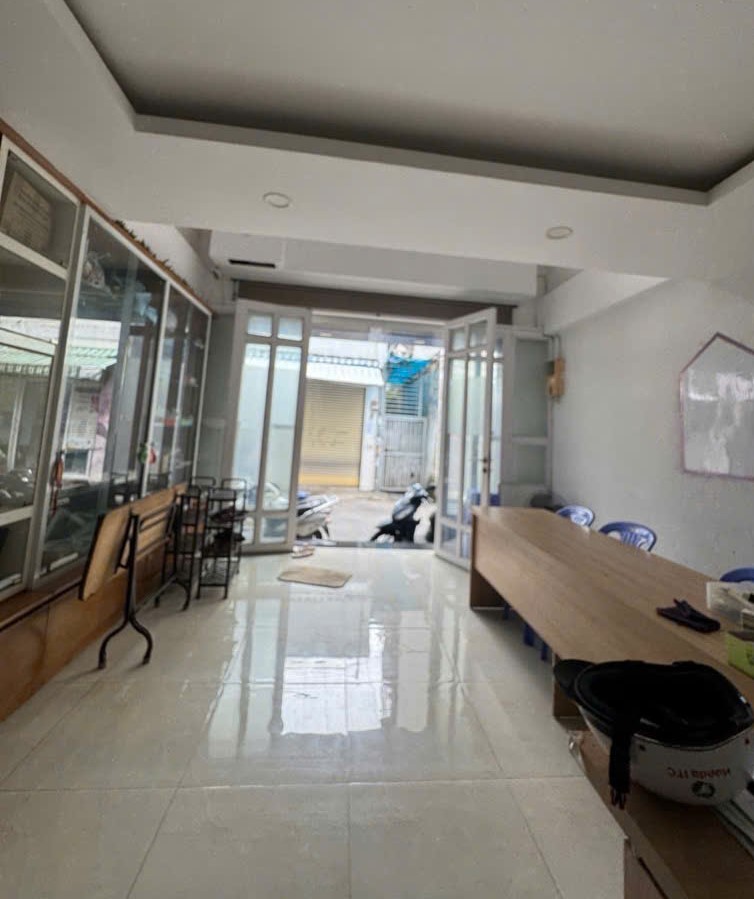 CẦN BÁN NHÀ TÂN HƯƠNG, 5 TẦNG BTCT, CHO THUÊ 15TR/THÁNG, VUÔNG VỨC, GIÁ HƠN 5 TỶ