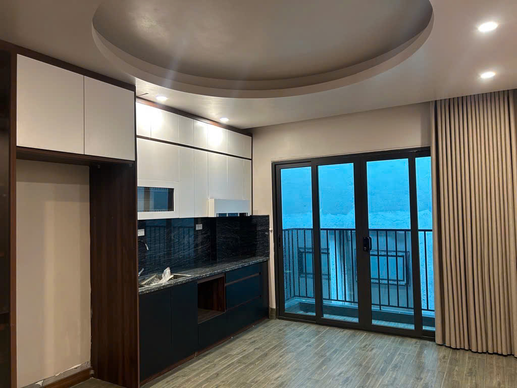 Bán nhà Miếu Đầm DT 36m, 8 tầng xây mới, Full nội thất, thang máy, kinh doanh, ô tô đỗ cửa.