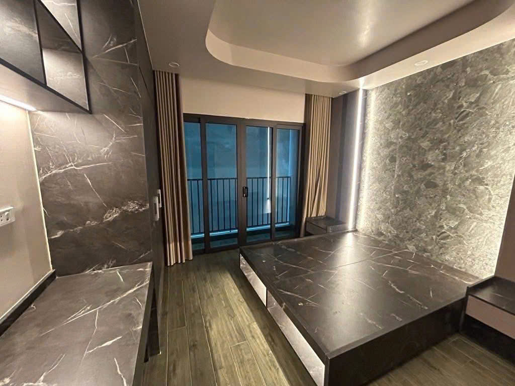 Miếu Đầm- Nam Từ Liêm, DT 36m, 8 tầng, xây mới, full nội thất, thang máy, kinh doanh, ô tô đỗ cửa.