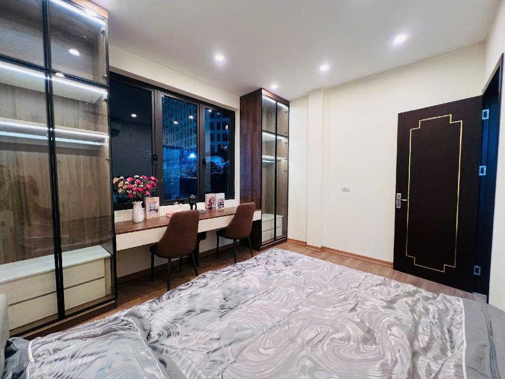 BÁN NHÀ - ĐÌNH THÔN - MỸ ĐÌNH - PHÂN LÔ 42M X 4 TẦNG - KD - Ô TÔ VÀO NHÀ.