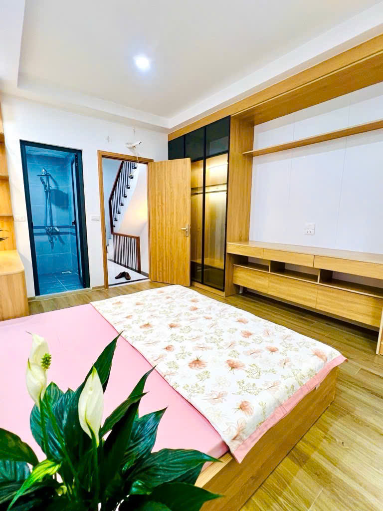 NHÀ ĐẸP ĐÓN TẾT - 33M X 6 TẦNG - PHẠM VĂN ĐỒNG - THANG MÁY - NHỈNH 11 TỶ.