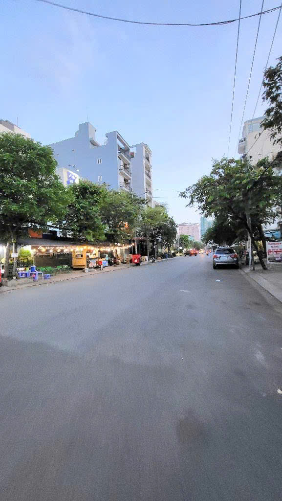 CĂN 2 MẶT TIỀN KINH DOANH. NGAY TRUNG TÂM QUẬN 7