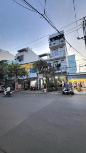 CĂN 2 MẶT TIỀN KINH DOANH. NGAY TRUNG TÂM QUẬN 7