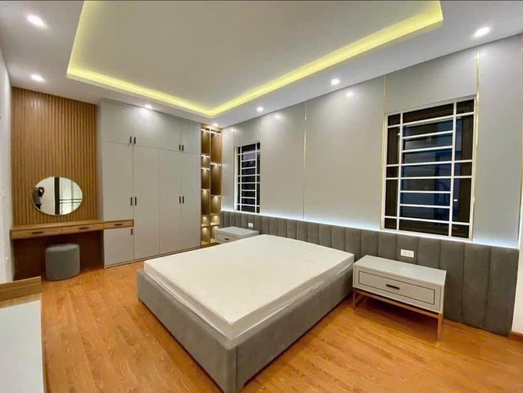 NHÀ MỚI CẠNH CHỢ PHÚ DIỄN - BẮC TỪ LIÊM		 NHỈNH 6 TỶ CÓ NHÀ MỚI XÂY - NGÕ NÔNG - THOÁNG