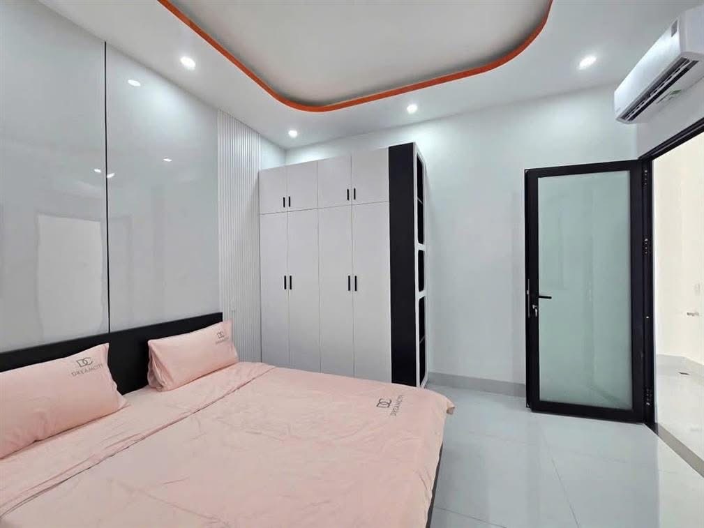 NHỈNH 6tỷ Có nhà Minh Khai Bắc Từ Liêm 6 tầng thang máy- hai thoáng