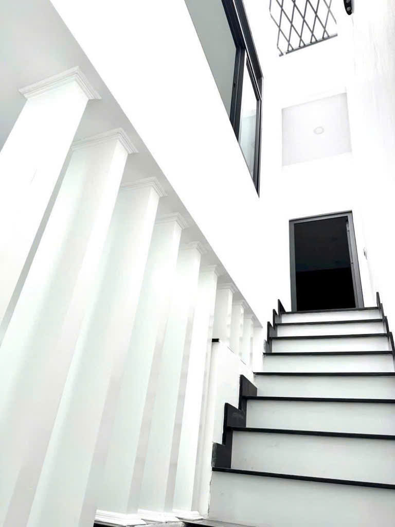 SIÊU PHẨM 2 TẦNG MỚI TINH - NGAY ÂU CƠ - TRUNG TÂM TÂN PHÚ - 40M2 - SỔ ĐẸP HOÀN CÔNG ĐỦ - SÁT MẶT TIỀN - GIÁ CHỈ HƠN 4 TỶ
