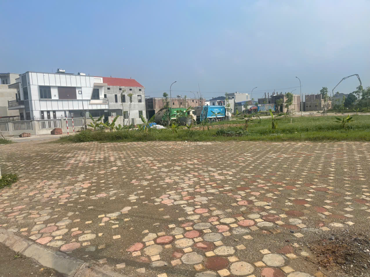 KIẾM ĐÂU RA ĐẤT HỒNG KỲ – RẺ HƠN CẢ BÁT BÚN SÁNG!