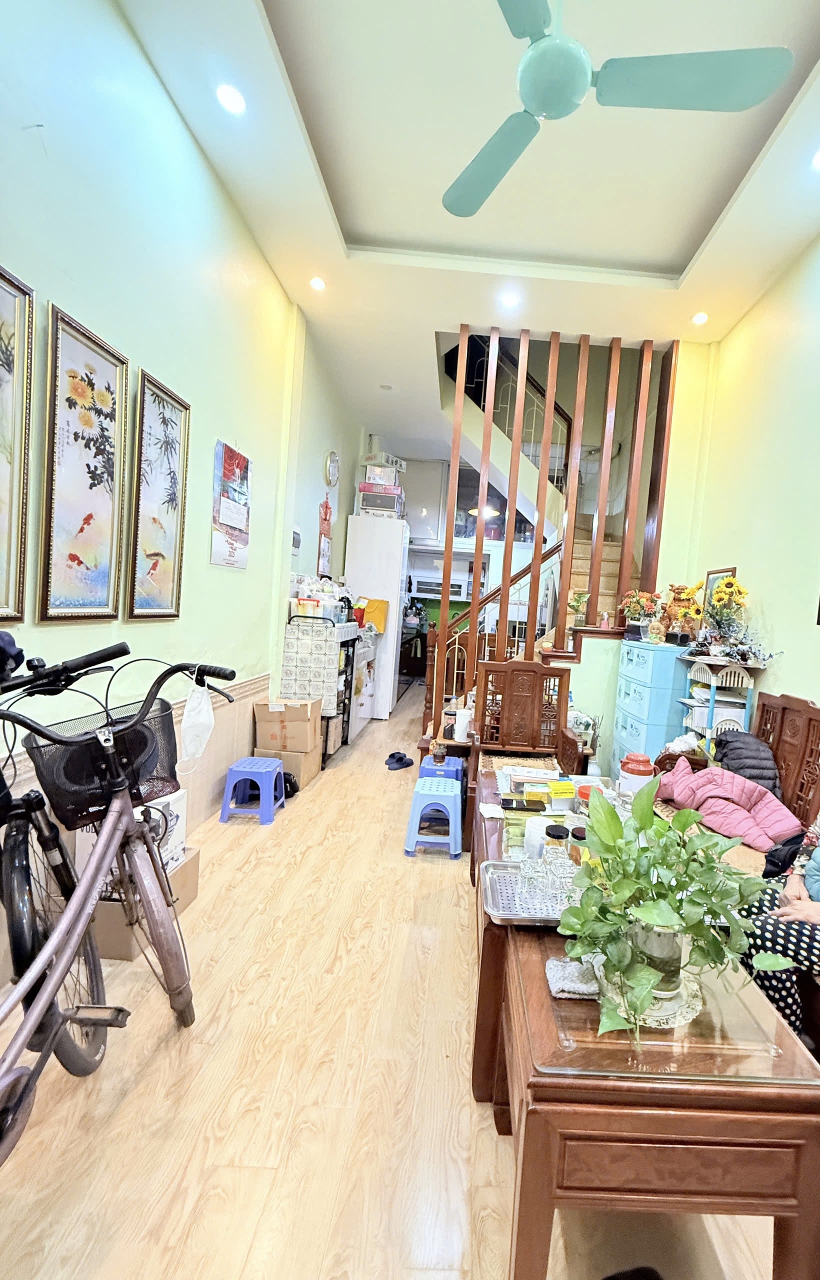 Nhà đẹp Tôn Thất Tùng , ngõ thông tứ tung, trung tâm tiện ích chỉ với giá 8,x tỷ