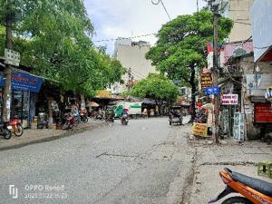 Nhà mặt phố Hoàng Văn Thái, trung tâm kinh doanh sầm uất chỉ 5.x tỷ