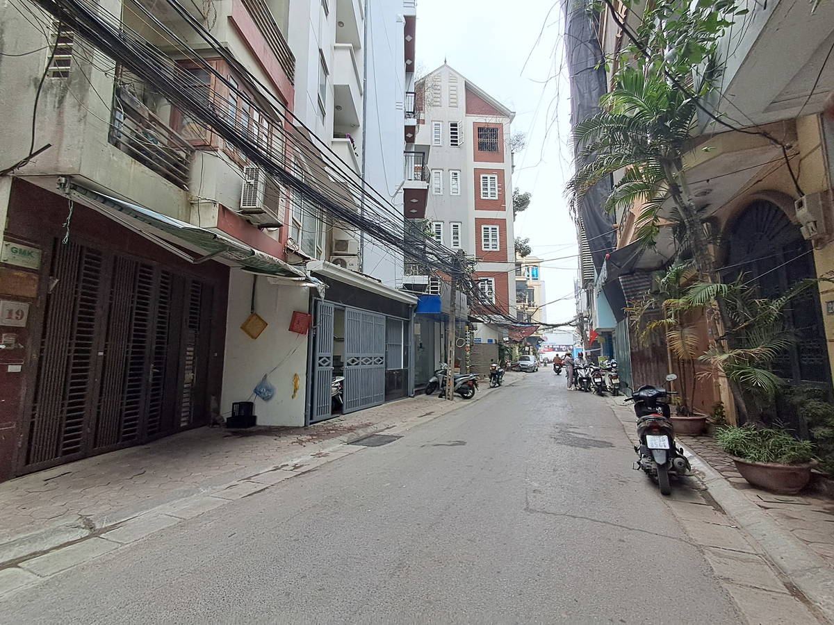 Bán nhà Vân Hồ ô tô tránh, kinh doanh 8.3 tỷ