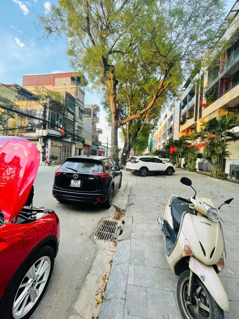 BÁN GẤP SH 100M2 BÌNH MINH GARDEN - ĐỨC GIANG - NHÀ 6 TẦNG - BÀN GIAO FULL NỘI THẤT - THANG MÁY