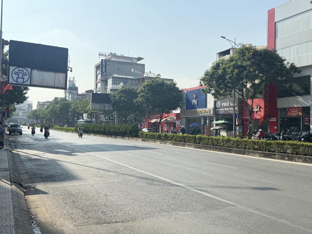 NHÀ ĐẸP PHÚC LỢI 65M2 - 6 TẦNG - THANG MÁY - LÔ GÓC - Ô TÔ VÀO NHÀ - FULL NỘI THẤT - GIÁ SIÊU TỐT