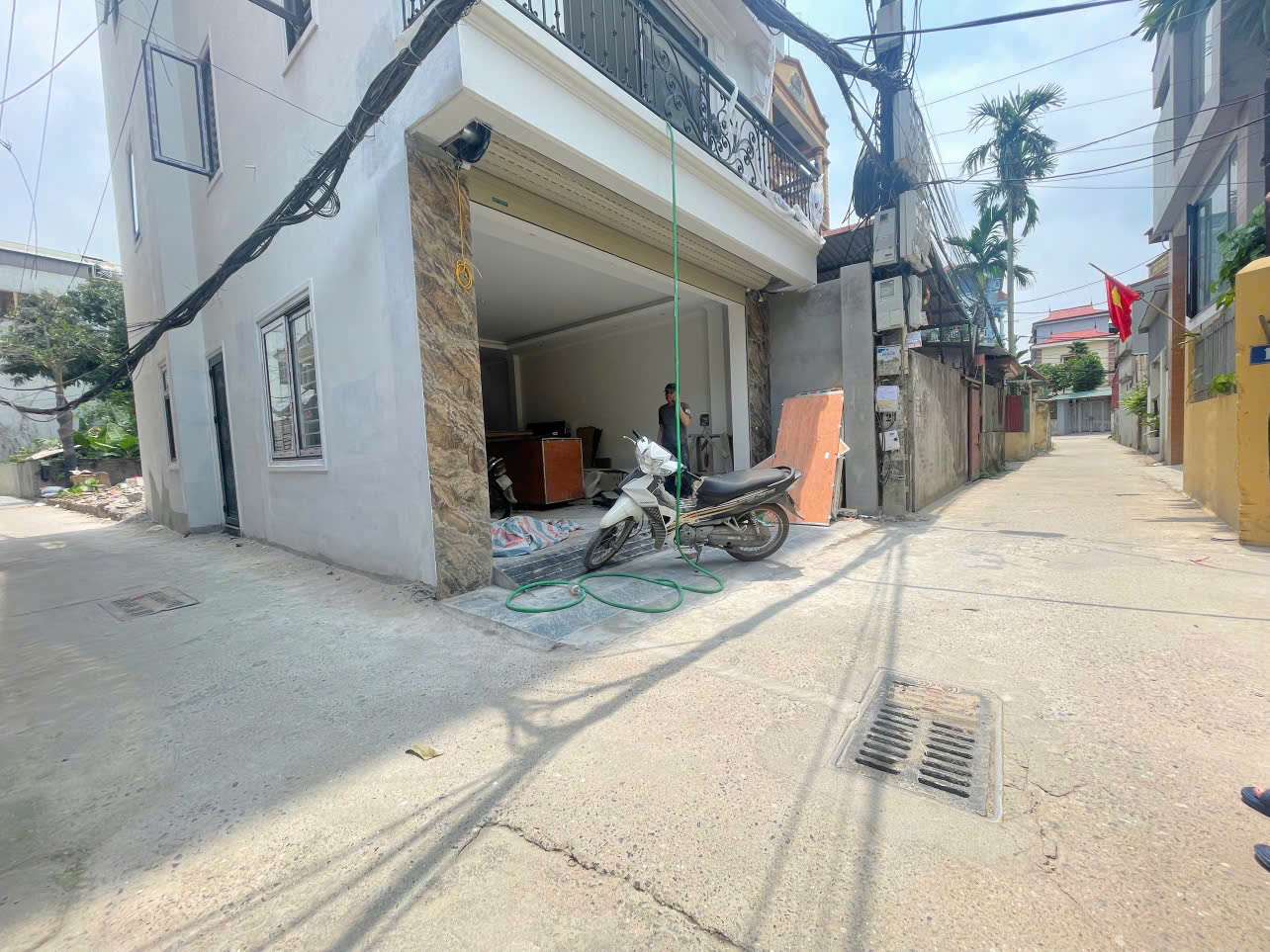 NHÀ ĐẸP PHÚC LỢI 65M2 - 6 TẦNG - THANG MÁY - LÔ GÓC - Ô TÔ VÀO NHÀ - FULL NỘI THẤT - GIÁ SIÊU TỐT