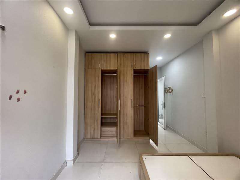 BÁN NHÀ TRUNG TÂM Q- 5 LÊ HỒNG PHONG- MỚI ĐỆP - SANG TRỌNG-CHỈ NHỈNH 8TỶ HƠN