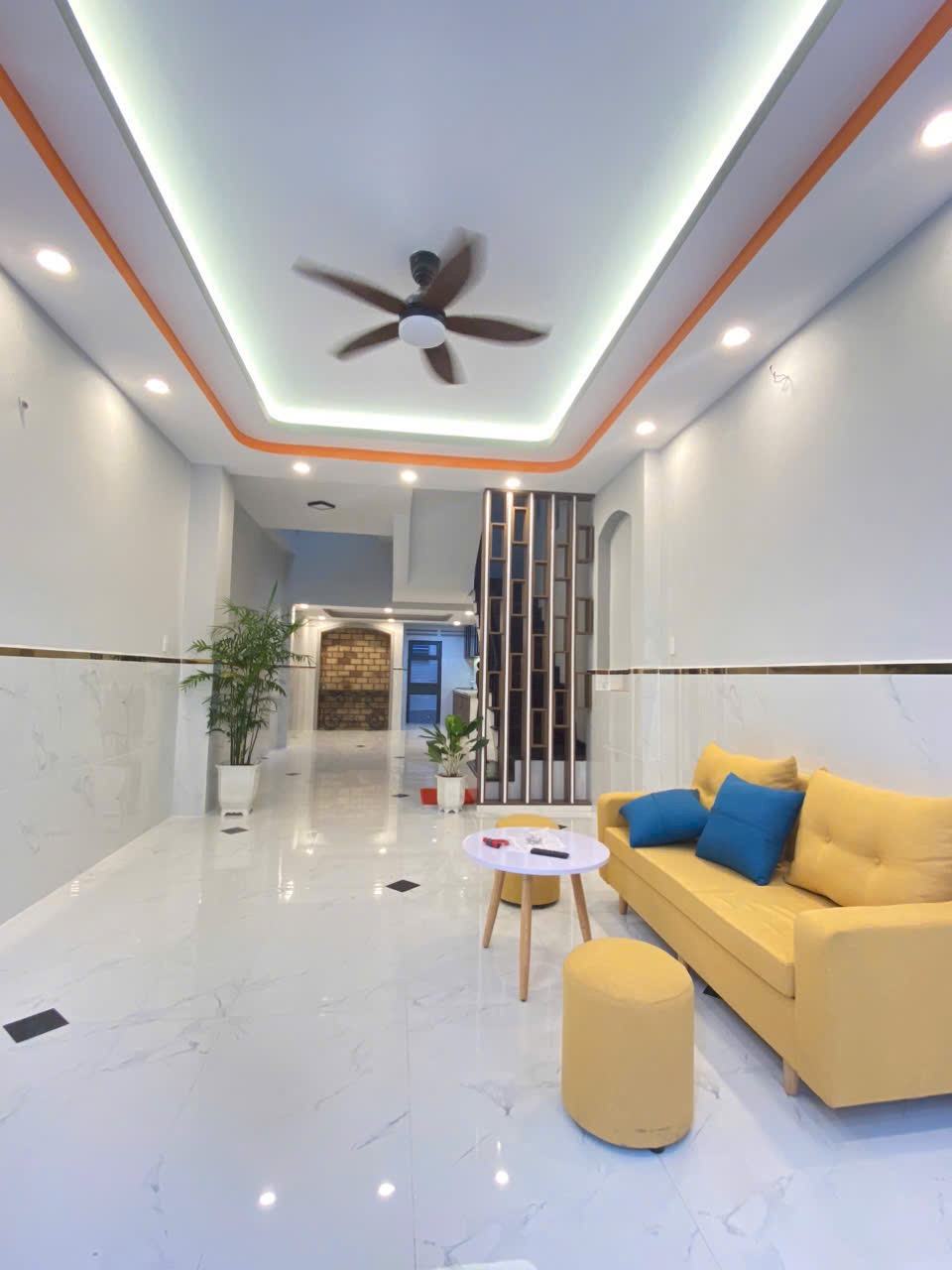 BÁN NHÀ SANG TRỌNG Q 11 -TÂN HOÁ - HẺM 4 M THÔNG - 3.8X 16. - GIÁ NHỈNH 8.2 Tỷ