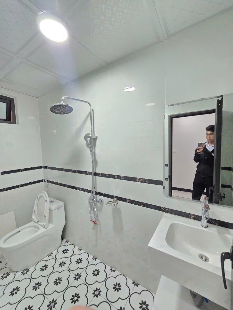PHÚ LƯƠNG.5 TẦNG,4,55 TỶ.SÁT Ô TÔ